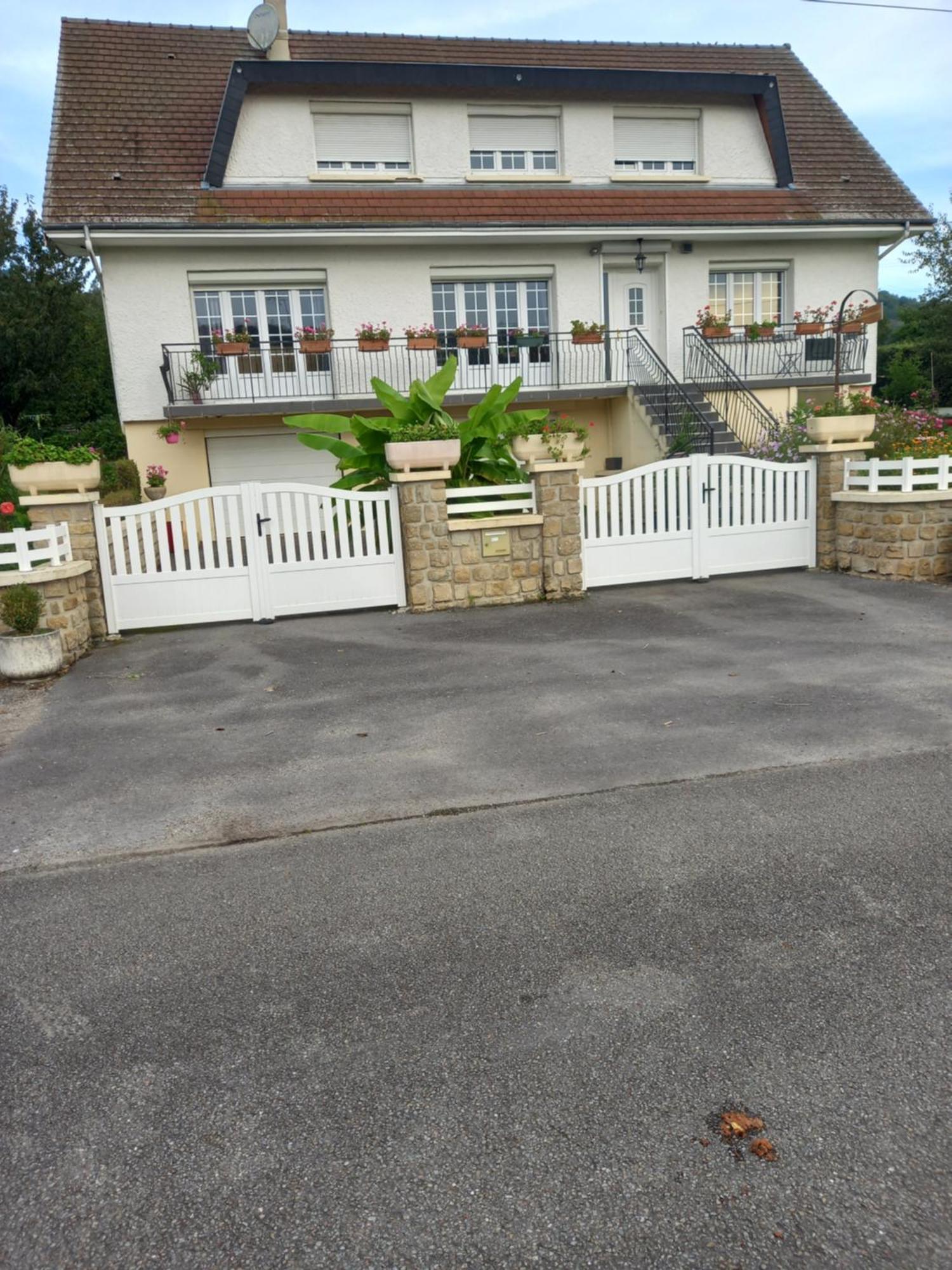 Au Jardin Fessard Bed and Breakfast Fagnon Exteriör bild